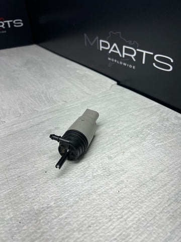 2006-2012 BMW 328 330 M3 Windshield Washer Pump 6934159 Used OEM
