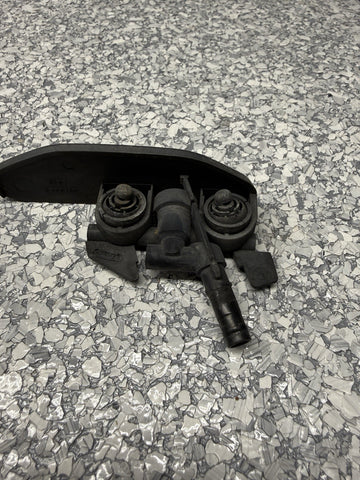 01-06 BMW E46 M3 Headlight Washer Jet Cover Right OEM 8256180 Silver Grey