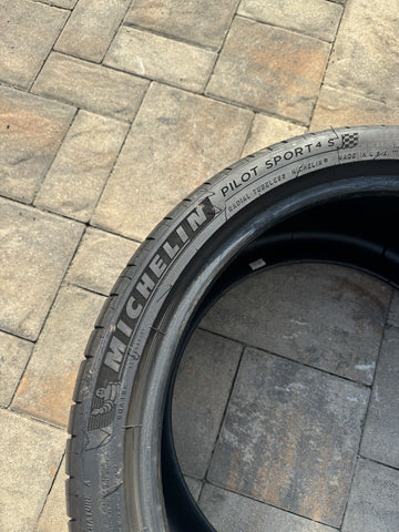 Michelin Pilot Sport 4S Tire 305 30 19 102Y (2020) 8-9/32