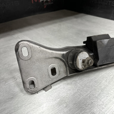 1094722 00-03 BMW E39 M5 Transmission Bracket RT-1094723.9 22.31-1095672