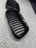 BMW 97-99 E36 M3 Front Kidney Grilles Gloss Black Set
