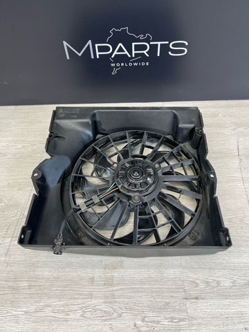 95-99 BMW E36 325I 328I M3 FRONT RADIATOR COOLING FAN ASSEMBLY 51718391407