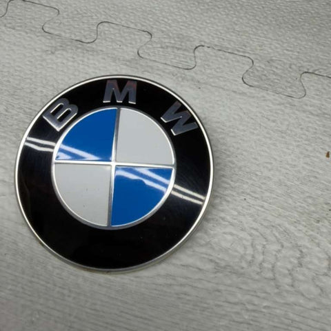 15-20 BMW F82 m4 Bonnet Badge Hood Emblem OEM 8132375