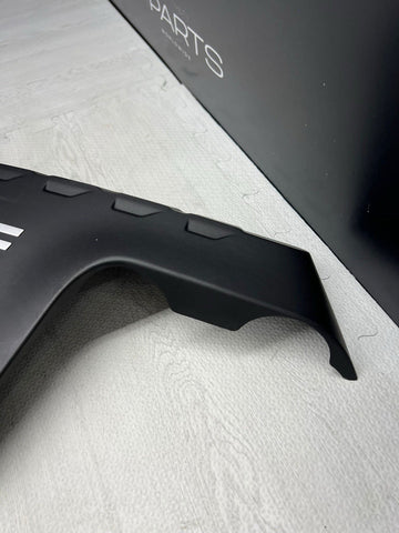 15-20 BMW F80 F82 F87 M2 M3 M4 S55 Engine Ignition Coil Beauty Cover