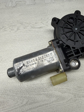 BMW E46 RIGHT PASSENGER Front Power Window Motor 8362066 325i 328i 330i M3 325xi