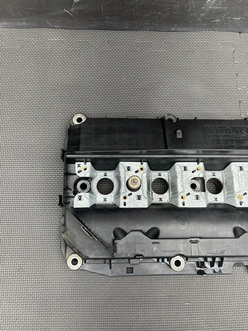 00-05 BMW E46 325 M54 ENGINE VALVE COVER	1432928