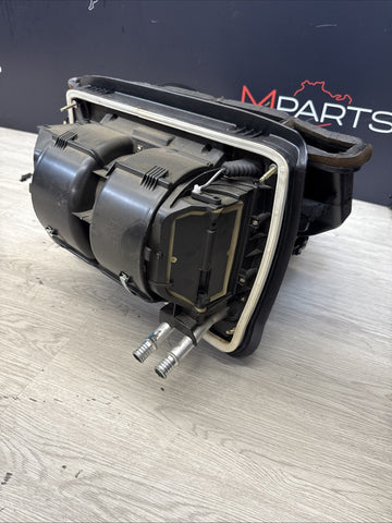 2001-2006 BMW M3 E46 3-Series Air Heater Core Blower Box heat vent Assembly OEM