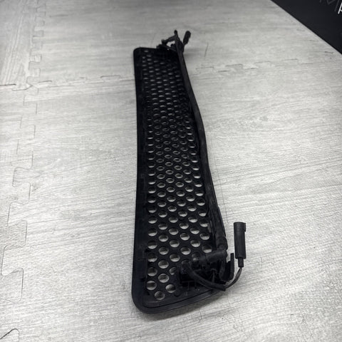 BMW E46 M3 2000-2006 Hood Grille Vent Grill OEM 51132694723 *Notes*