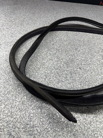 92-99 BMW E36 M3 323 325 328 Coupe Front Driver Door Weather Strip Seal Black *