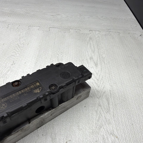 BMW S54 E46 M3 VANOS Control Solenoid Valve Block MCU 2001-2006