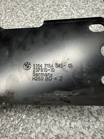OEM BMW E82 E88 E90 E92 E93 335 M3 Radiator Support Right Plate Bracket Mount