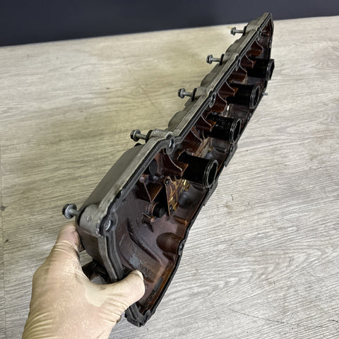 08-13 BMW E90 E92 E93 M3 S65 LEFT DRIVER SIDE ENGINE VALVE COVER