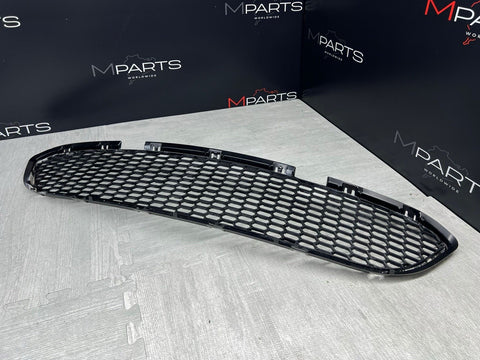 BMW E60 M5 06-10 FRONT BUMPER GRILLE 7895739