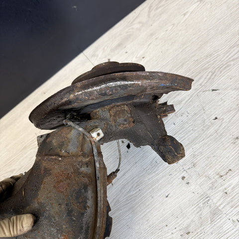 BMW E30 318is 84-92 Left Rear Trailing Arm Knuckle Hub Spindle Suspension OEM
