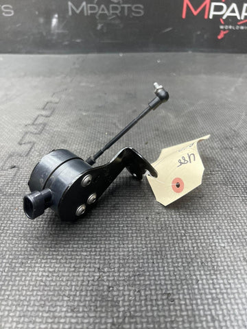 08-16 FERRARI CALIFORNIA 488 812 F8 F12 REAR LEFT LEVEL HEIGHT MOTION SENSOR