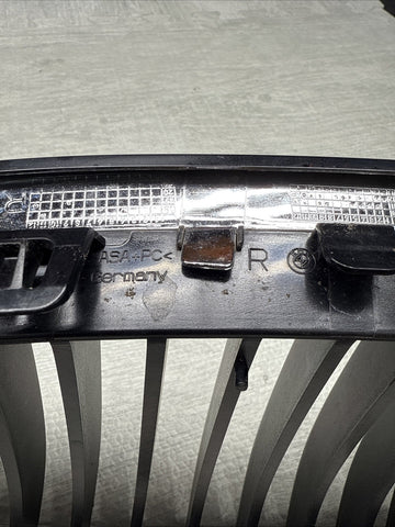 08-13 BMW E90 E92 E93 M3 Front Kidney Grille Right Chrome / Black Fins OEM