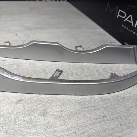BMW E46 M3 01-06 FRONT LEFT RIGHT HEADLIGHT MOLDINGS  *Notes*
