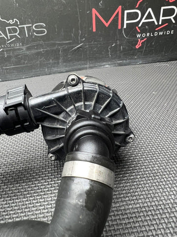21-24 BMW G80 G82 G83 M3 M4 S58 Water Pump Assembly 11518089163 OEM