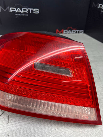 08-10 BMW E93 328 335 M3 Coupe Rear Tail Lights Lamps OEM Set