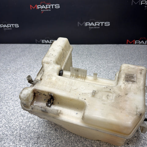 BMW 01-06 E46 330 M3 Washer Fluid Tank Reservoir W/ Headlight Washer 61677895231