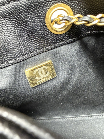 NEW CHANEL Mini 25 Hobo Bag Black Quilted Gold Chain  Women's Shoulder Strap