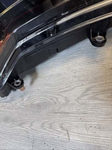 Lamborghini Huracan Left Driver Tail Light - Damage