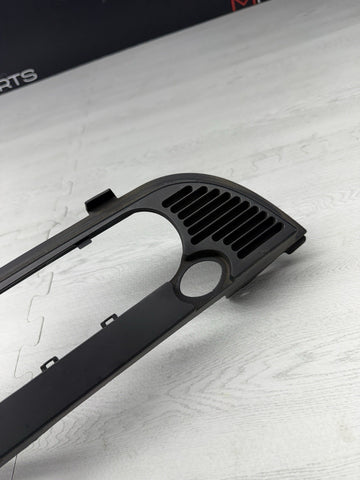 01-06 BMW E46 CONVERTIBLE REAR SEAT ROLLOVER BAR TRIM COVER 8204279 OEM BLACK