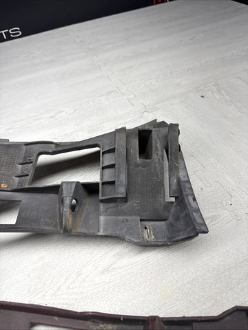 01-06 BMW E46 M3 FRONT BUMPER COVER GUARDS BRACKETS 2695247