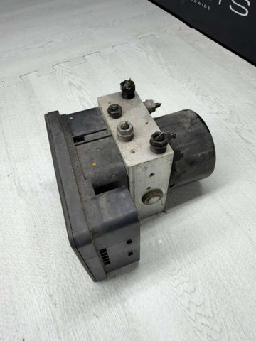 2001 BMW E46 Z3 ABS Brake Pump & Hydraulic Control Unit OEM 6753842