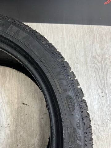 2017 Used 245/40R18 Michelin Pilot Alpin PA4 97V - 9/32