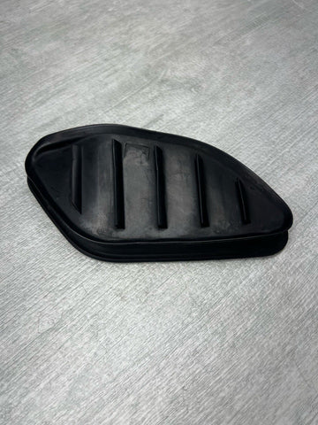 BMW E90 E92 E93 M3 08-13 Hood Scoop Seal Right Passenger 8041988