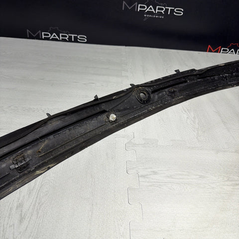 99-06 BMW E46 3 Series M3 Front Windshield Wiper Trim Molding Cowl Cover *Tab*