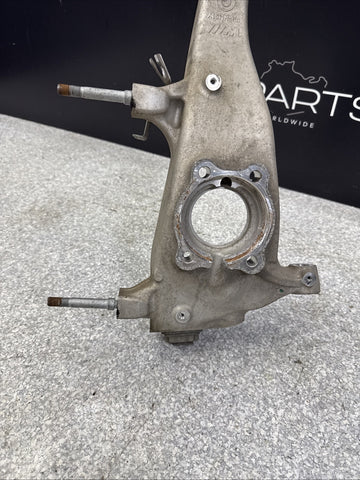 18-23 BMW F90 M5 FRONT RIGHT PASSENGER SIDE SPINDLE KNUCKLE OEM