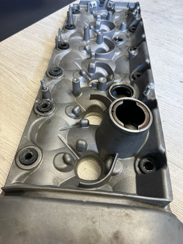 BMW 01-06 E46 M3 S54 ENGINE VALVE COVER 7831314