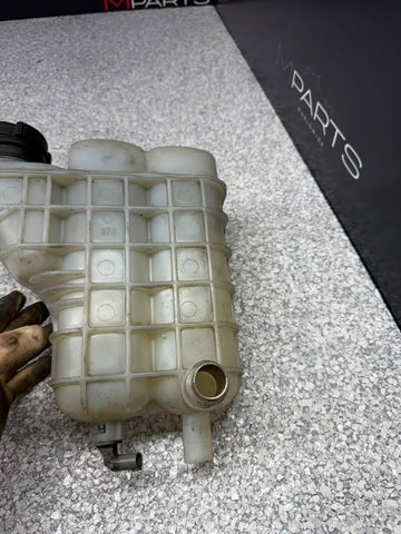 00-03 BMW 5 Series E39 M5 Coolant Expansion Tank Reservoir Overflow OEM 2229114