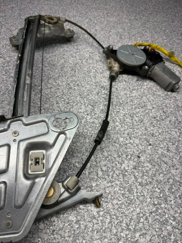 00-09 Honda S2000 Left Side Door Window Regulator 72250-S2A-A03 OEM *Shattered*
