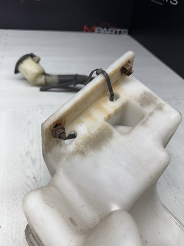BMW 01-06 E46 330 M3 Washer Fluid Tank Reservoir With Headlight Washer 7895231