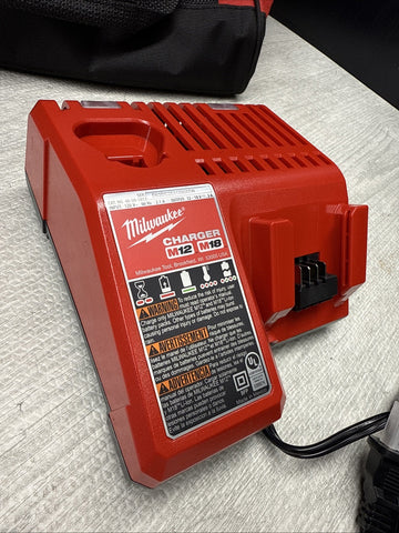 Milwaukee 48-59-1812 M12 & M18 Multi-Voltage Charger + Bag