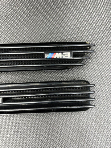 01-06 BMW E46 M3 Left Right Fender Vent Grilles Grills Trims Sprayed Black