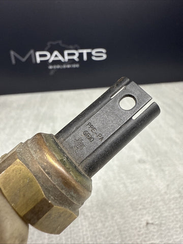 08-13 BMW E90 E92 E93 M3 HIGH FUEL PRESSURE SENSOR 7547883