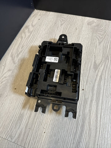 15-20 BMW F80 F82 F83 F87 M2 M3 M4 Rear Trunk Fuse Junction Relay Box 9389070