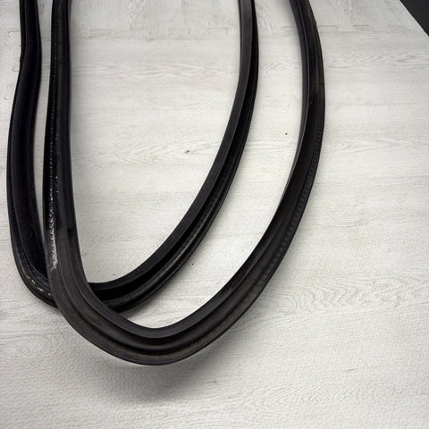 01-06 BMW E46 M3 Rear Vent Quarter Glass Window Seal Gasket Weatherstrip Set OEM