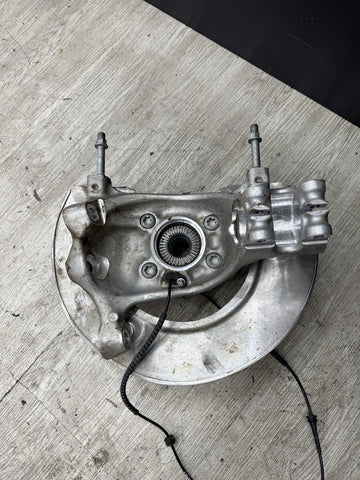 21-26 BMW M3 M4 G80 G82 G83 Front Left xDrive AWD Wheel Hub Knuckle Spindle OEM
