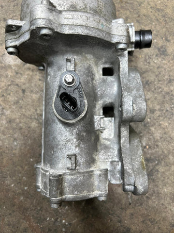 OEM BMW F80 F82 F83 M3 M4 S55 Engine Vacuum Pump High Pressure Fuel Pumps
