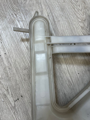 2008-2013 BMW E92 E93 M3 FRONT WINDSHILED WASHER FLUID RESERVOIR TANK OEM