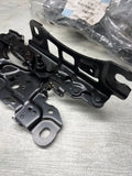BMW 19-25 G20 G80 M3 330 430 HOOD HINGES 7450590 4100 8494432 OEM