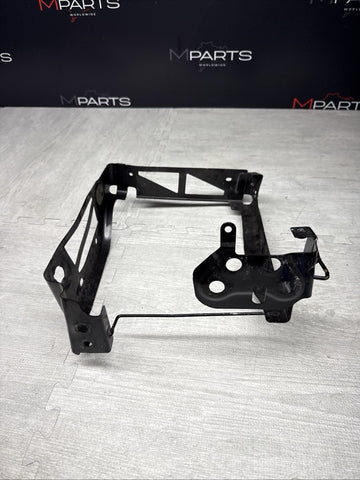 BMW G82 M4 FRONT LEFT CRASH REINFORCEMENT BRACKET 51118071635 8071635 ORIGINAL