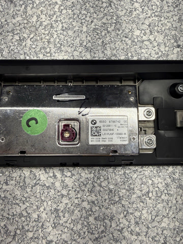 OEM 19-22 BMW G20 330I M340 NAVIGATION INFO DISPLAY SCREEN 8798742