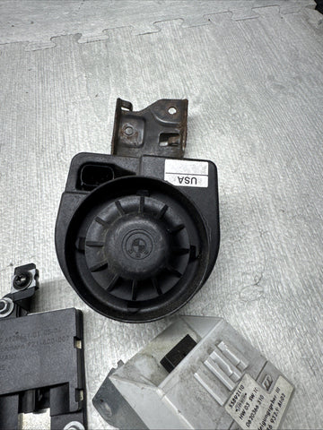 01-06 US BMW E46 M3 3 SERIES Convertible ALARM SIREN KIT SET OEM 8383153 *Notes*