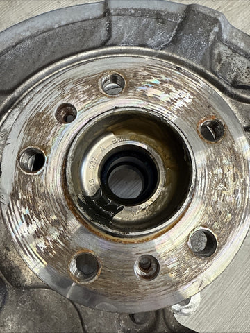 BMW 20-25 F96 X6M REAR RIGHT PASSENGER SIDE SPINDLE KNUCKLE HUB